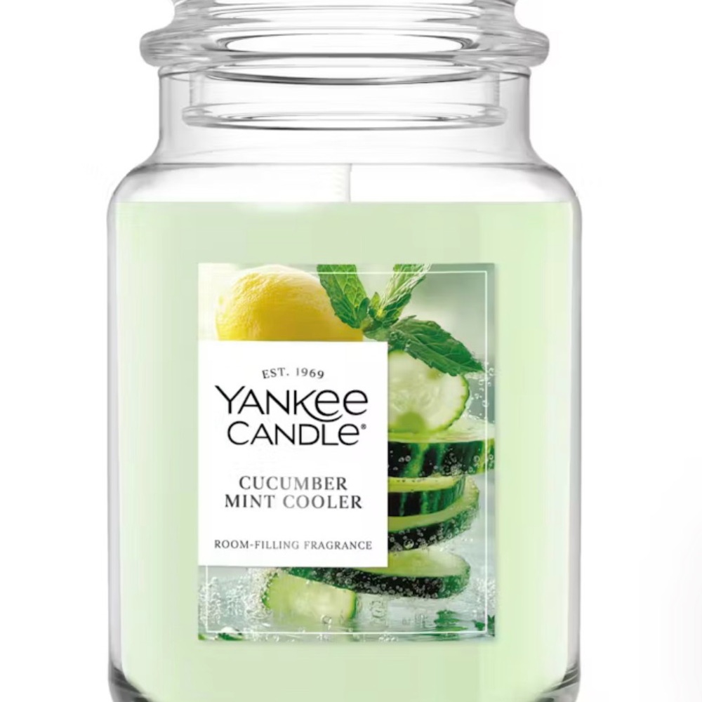 Yankee Candle Cucumber Mint Cooler - Light Green